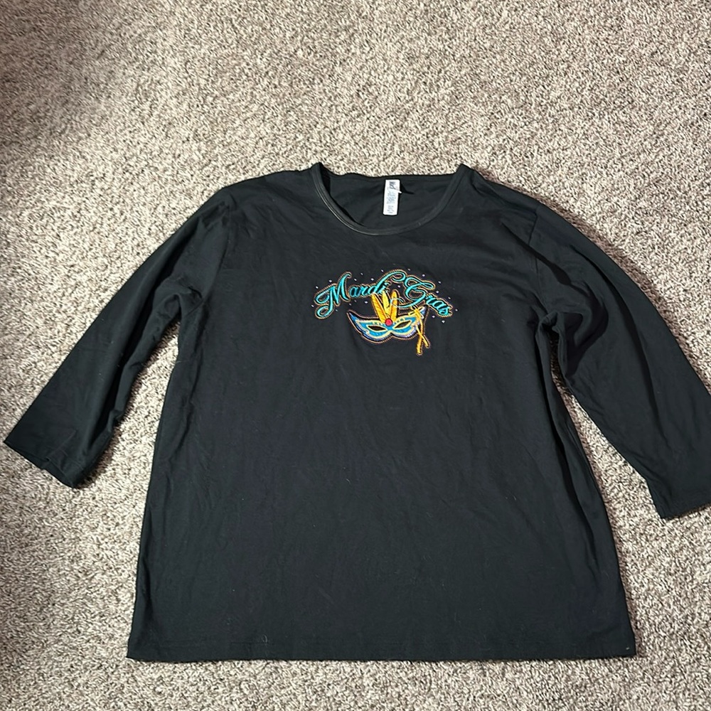 Mac & Belle Black Mardi Gras Mask shirt / Size L / H-62